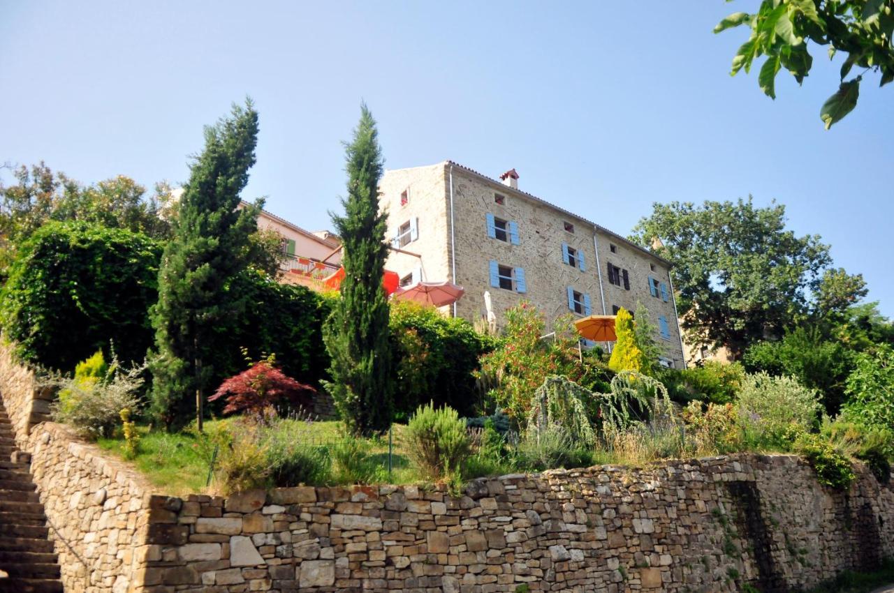 Ruine-Motovun Kh Vila Exterior foto